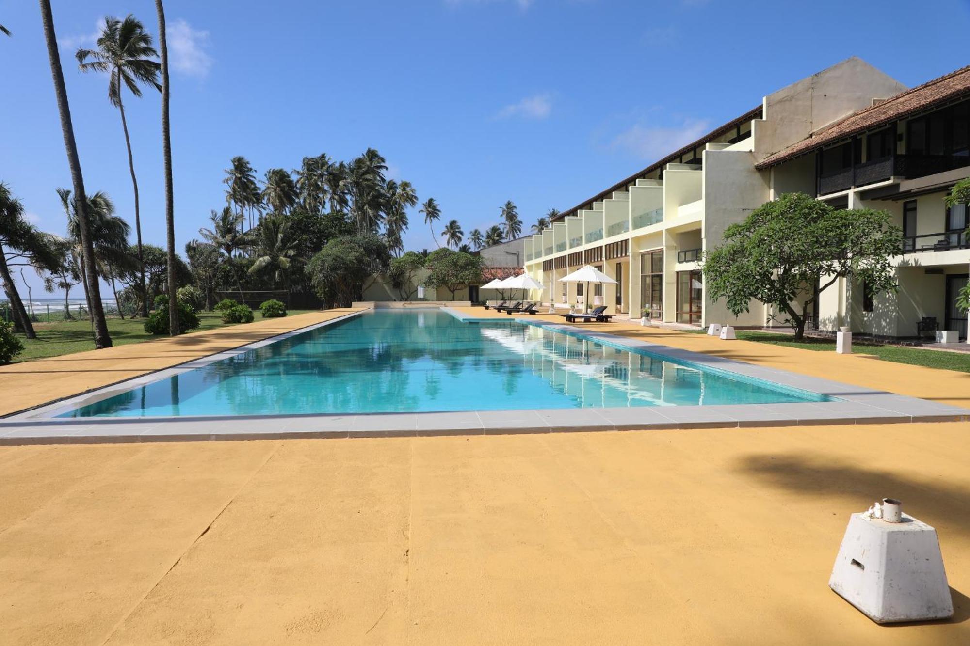 Grand Beach Wadduwa Exterior foto