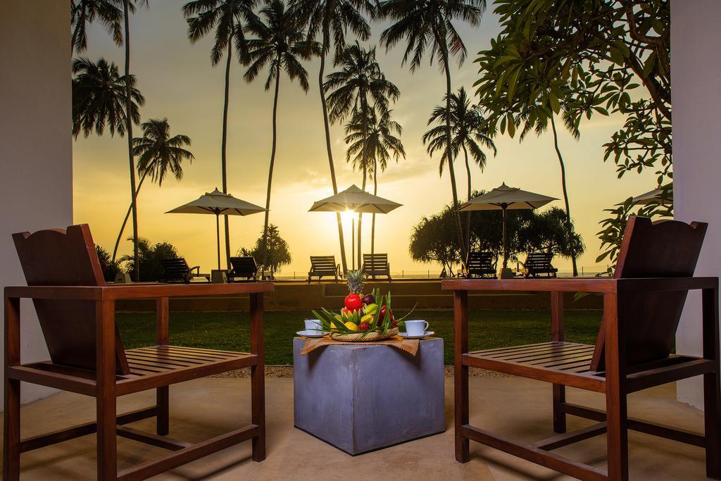Grand Beach Wadduwa Exterior foto