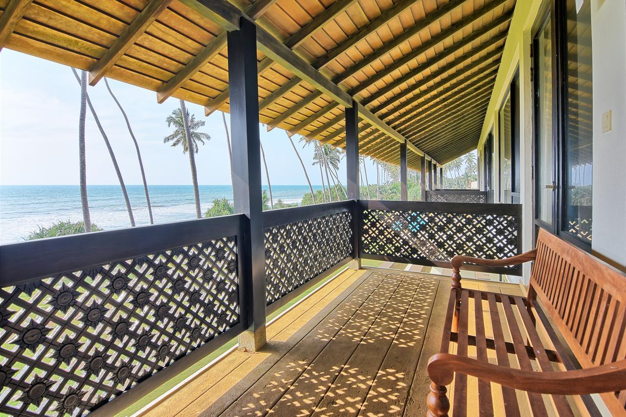 Grand Beach Wadduwa Exterior foto